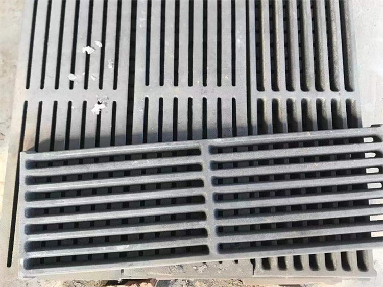 爐底（爐箅子）